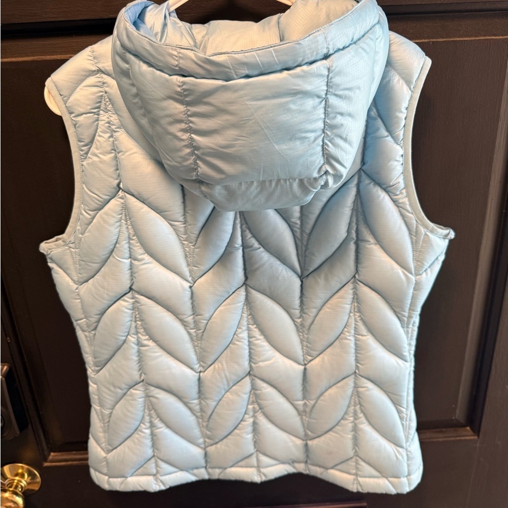 Eddie Bauer Women's Sky Blue Quilted Vest - Picture 5 of 7